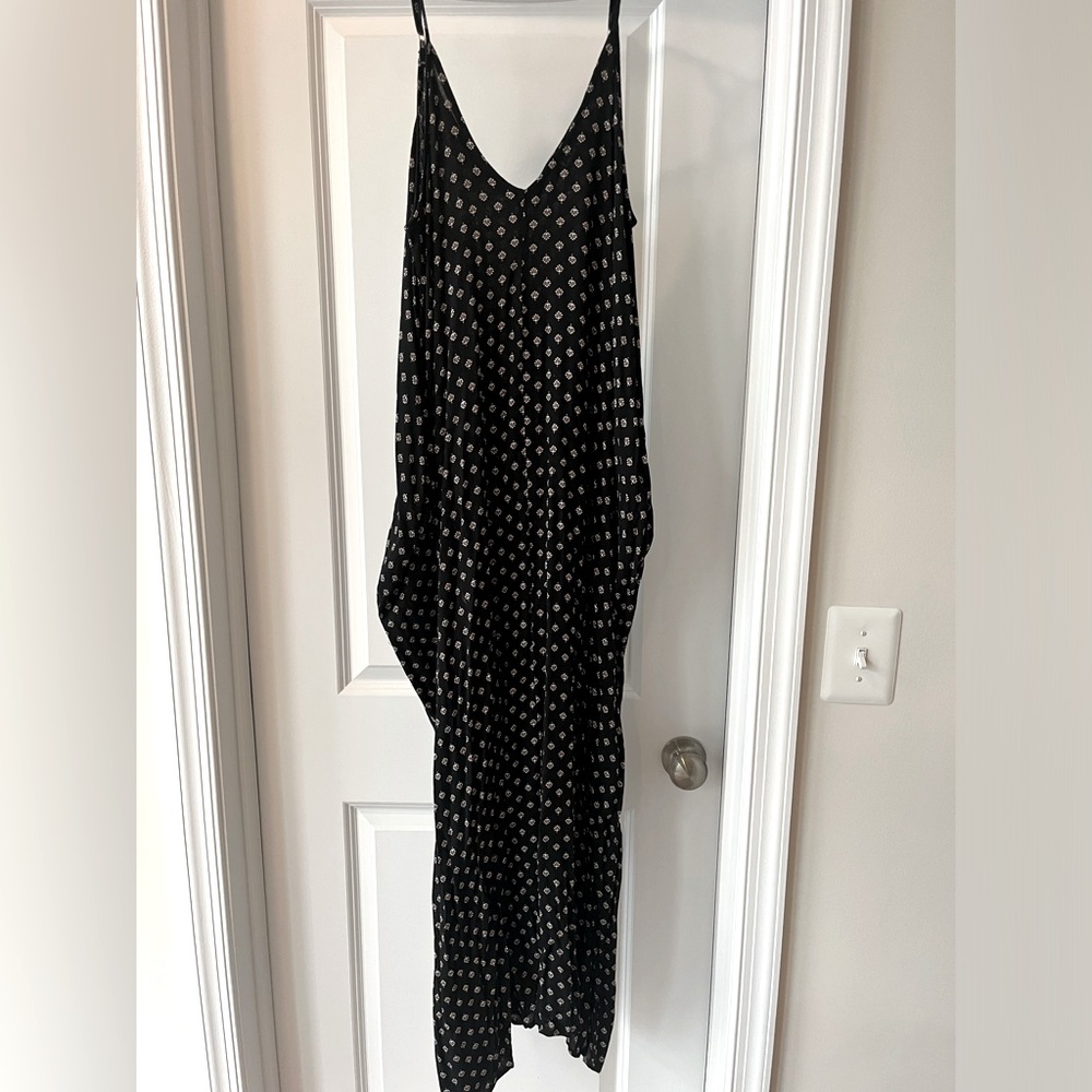 Lulus Floral Maxi Dress with pockets